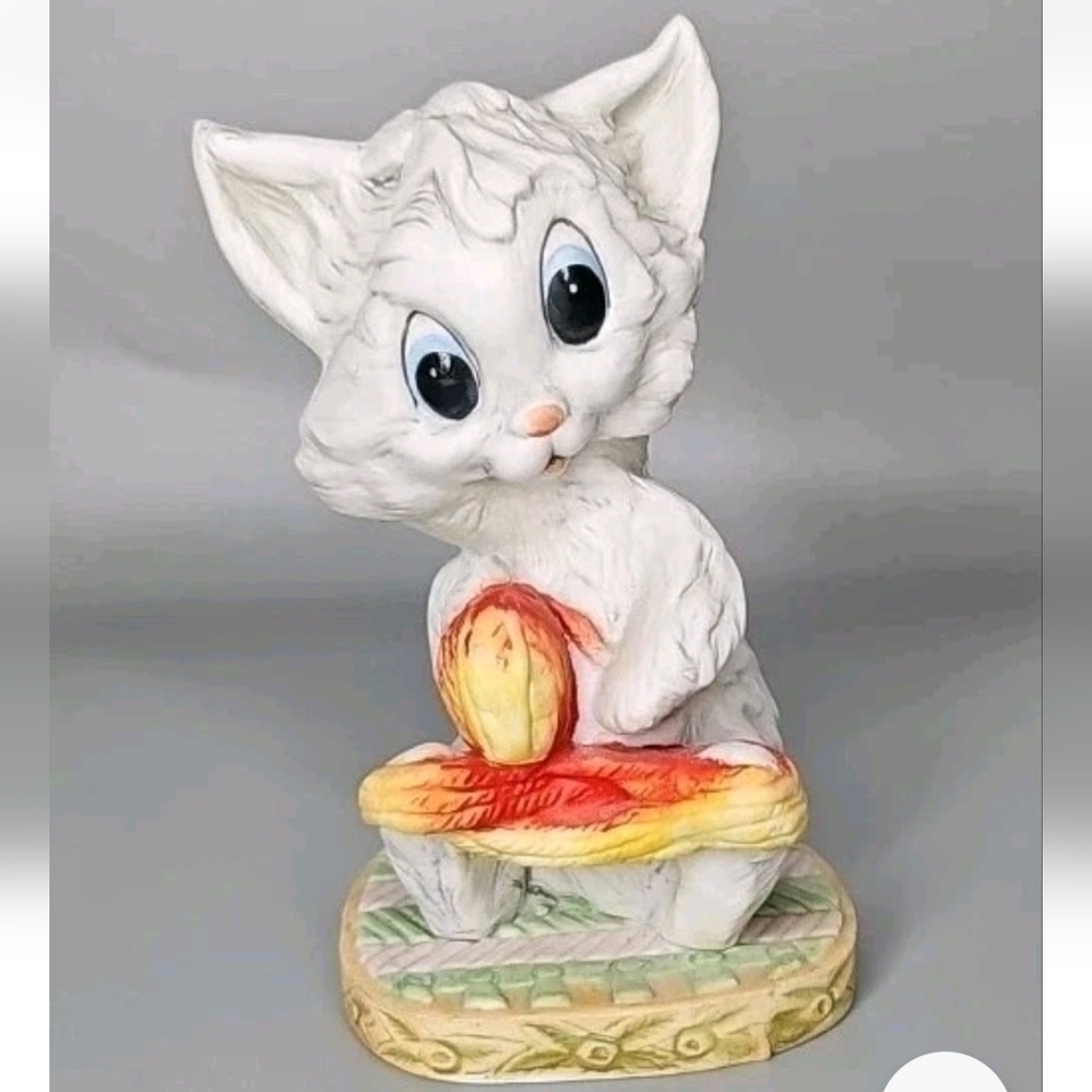1985 Lefton China White Cat Knitting Yarn Figurine Hand Painted 04972 Geo Z